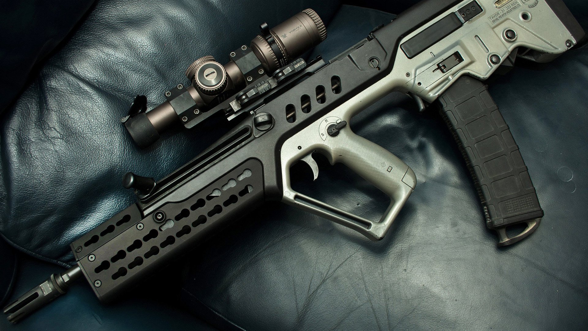 特色足球文化墙在城市中心铺设，传播体育精神，足球文化墙布置方案